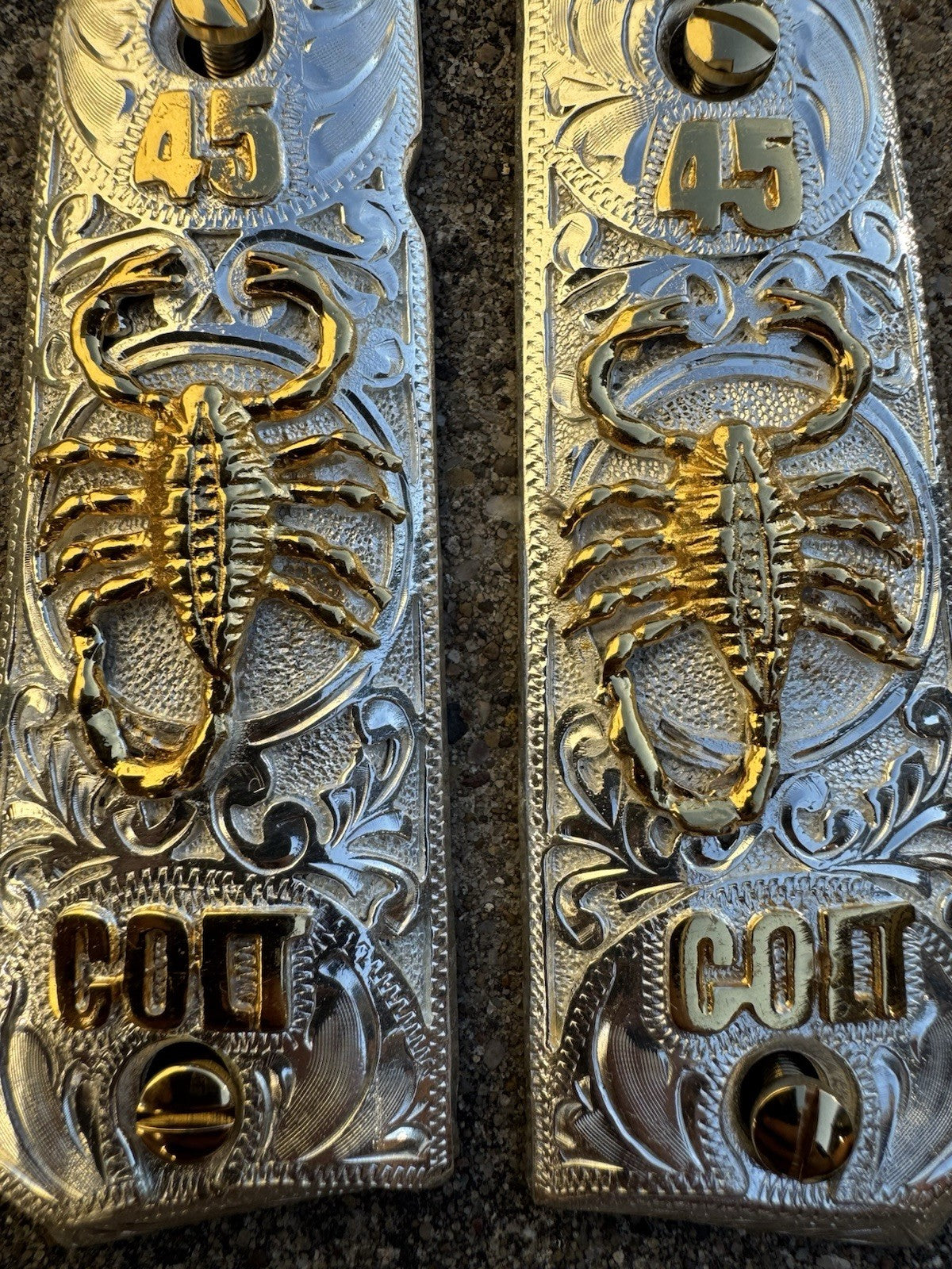 1911 45 38 Super Full Size Scorpion Gold Gun Pistol Grip Cachas & 24K Screws