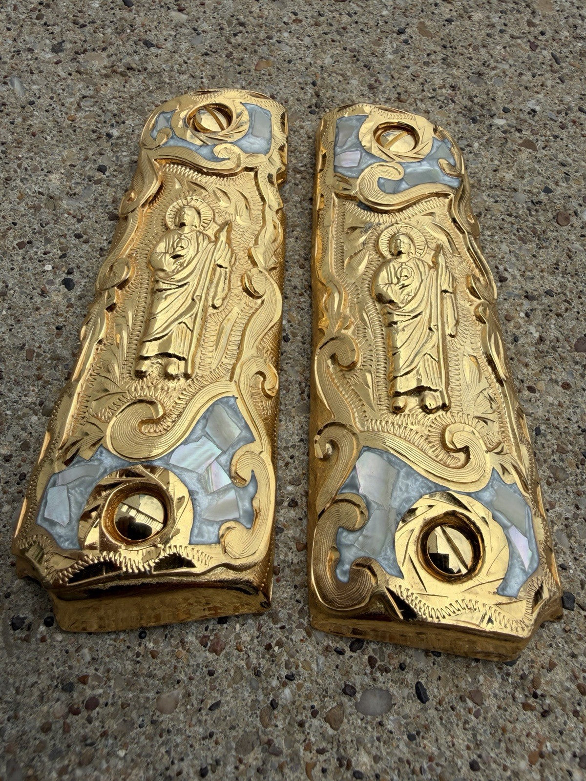 1911 45 38 Super Full Size San Judas Gold Gun Pistol Grip Cachas & 24K Screws