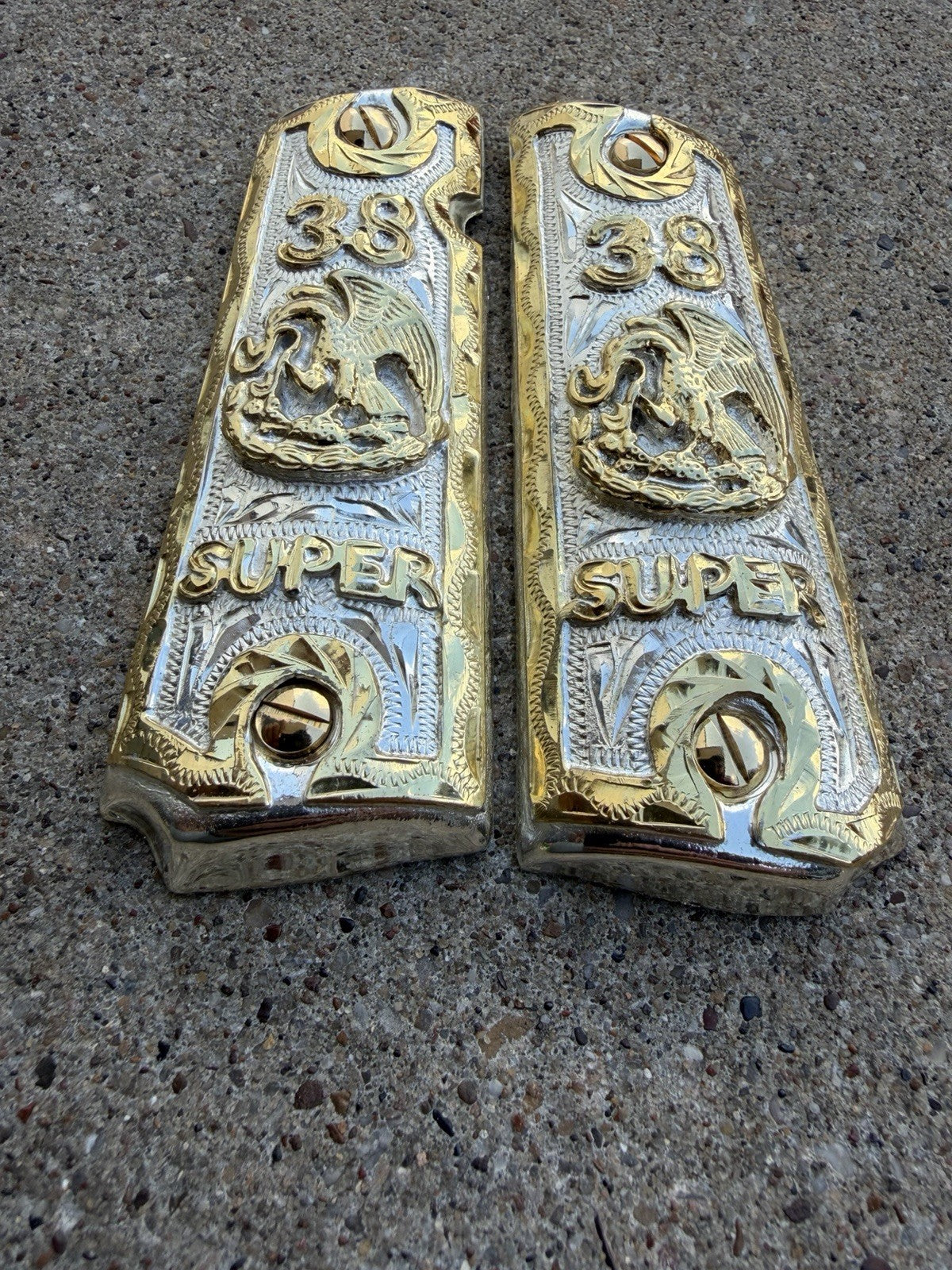 1911 45 38 Super Full Size Mexican Eagle Gold Gun Pistol Grip Cachas & 24K Screw