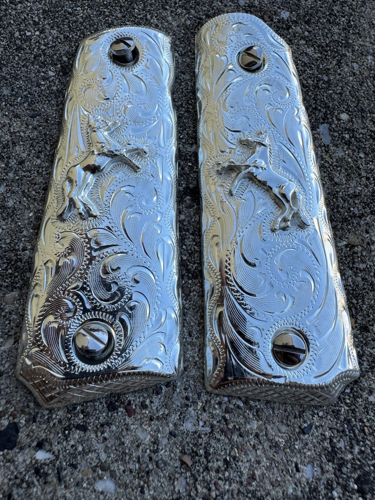 1911 45 38 Super Full Size Horse Gun Pistol Grip Cachas & Polished Screws