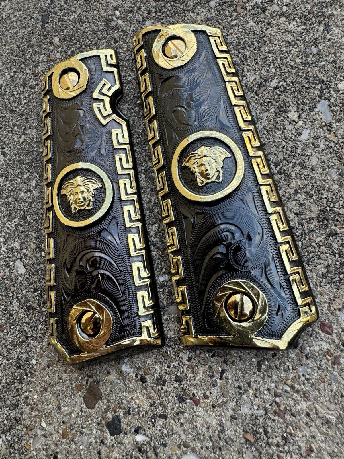 1911 45 38 Super Full Size Versace Gold Gun Pistol Grip Cachas & 24K Screws