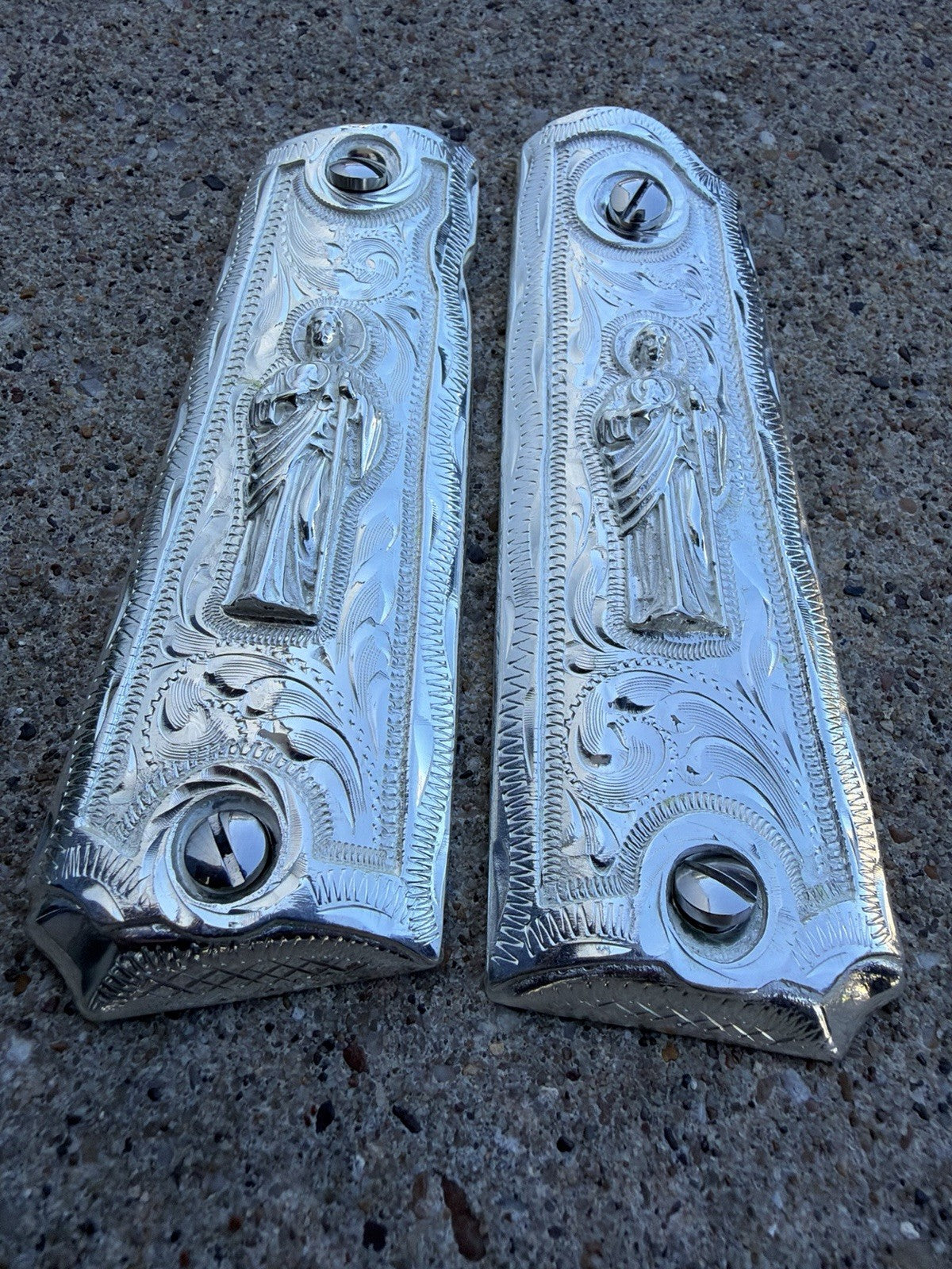 1911 45 38 Super Full Size San Judas Gun Pistol Grip Cachas & Polished Screws