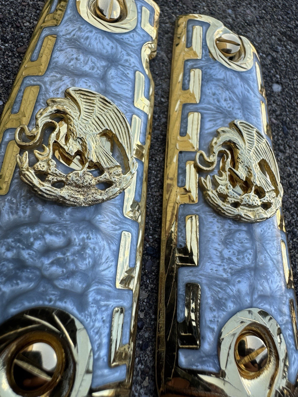 1911 45 38 Super Full Size Aguila Gold Gun Pistol Grip Cachas & 24K Screws