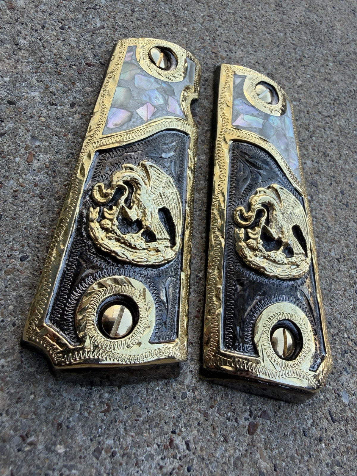 1911 45 38 Super Full Size Aguila Gold Gun Pistol Grip Cachas & 24K Screws