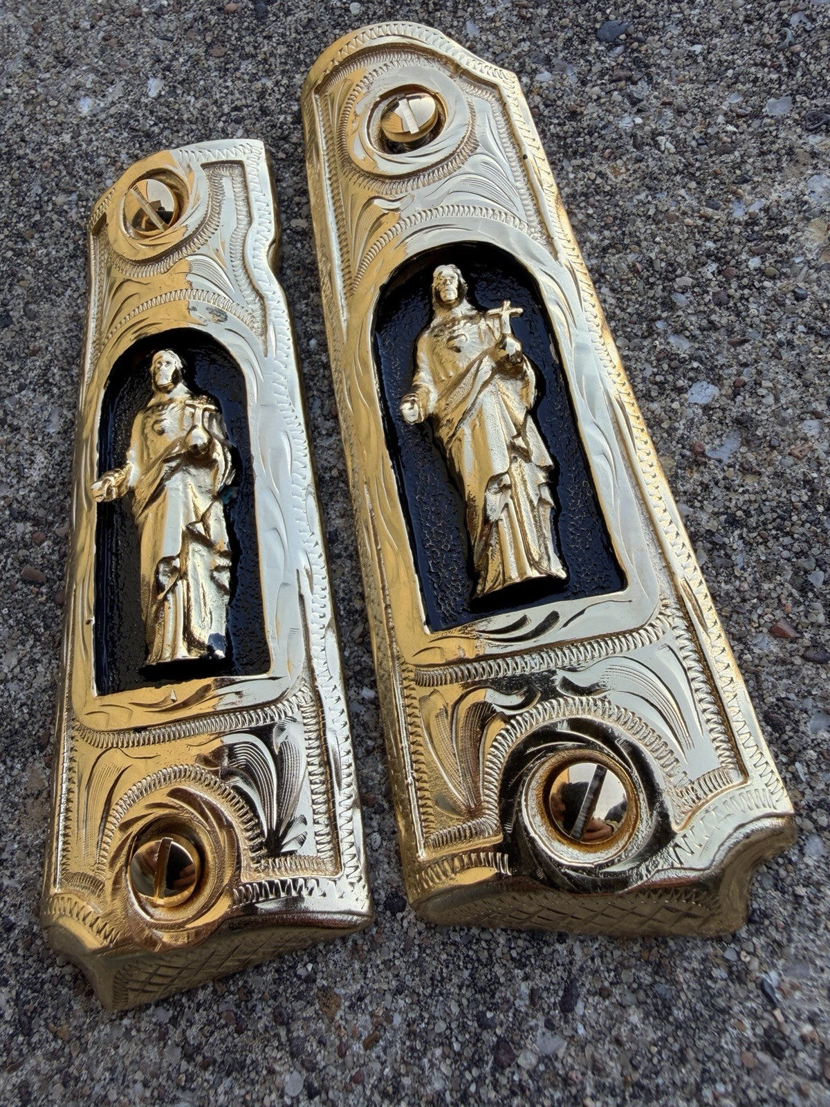 1911 45 38 Super Full Size Jesus Gold Gun Pistol Grip Cachas & 24K Screws