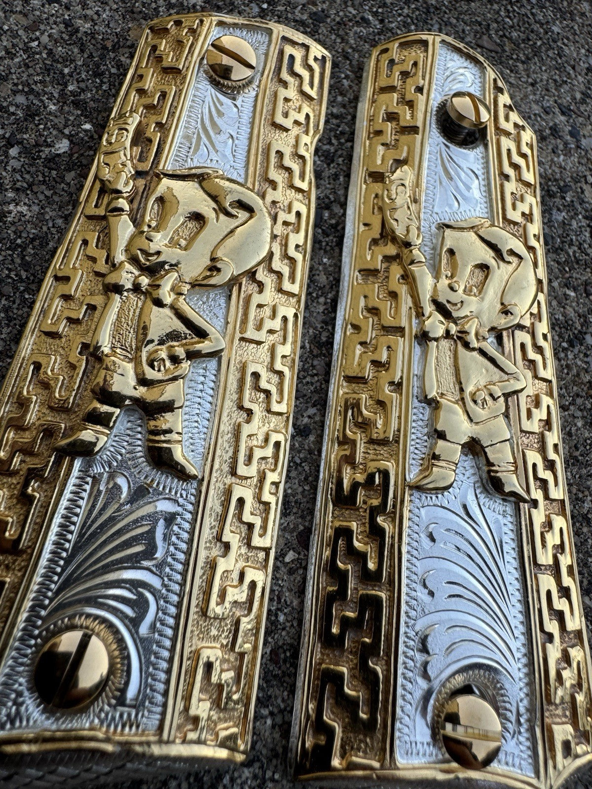 1911 45 38 Super Full Size Richie Rich Gold Gun Pistol Grip Cachas & 24K Screws
