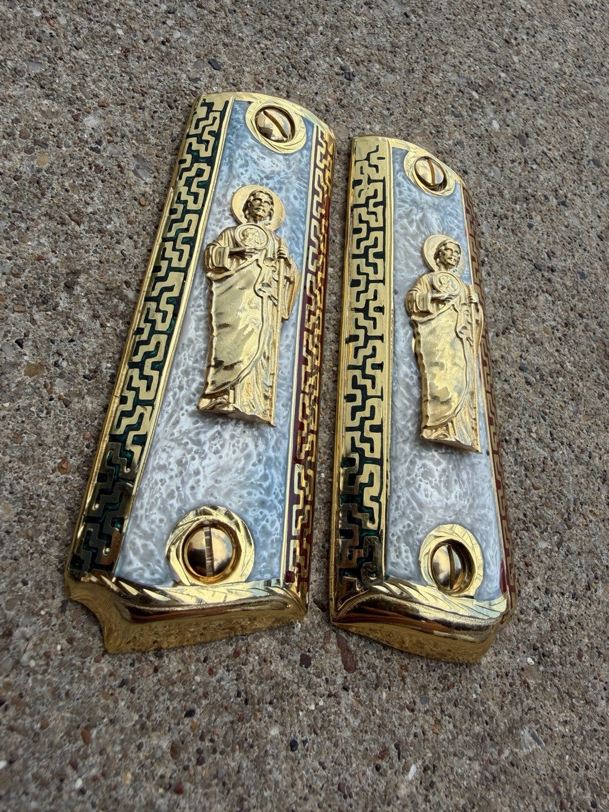 1911 45 38 Super Full Size San Judas Gold Gun Pistol Grip Cachas & 24K Screws