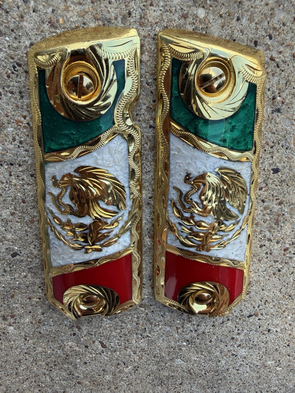 1911 45 38 Super Full Size Mexican Eagle Gold Gun Pistol Grip Cachas & 24K Screw