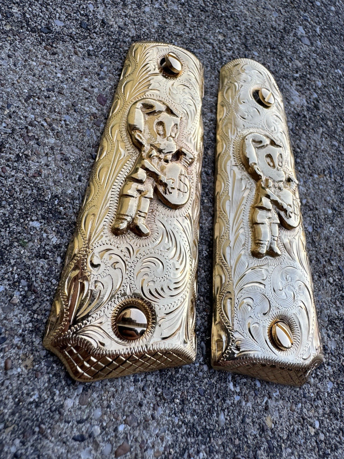 1911 45 38 Super Full Size Richie Rich Gold Gun Pistol Grip Cachas & 24K Screws