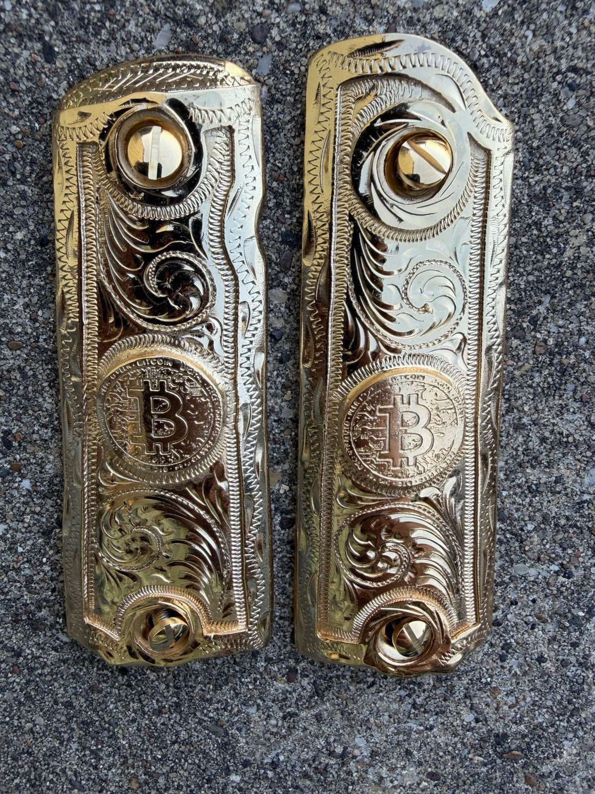 1911 45 38 Super Full Size Bitcoin Gold Gun Pistol Grip Cachas & 24K Screws