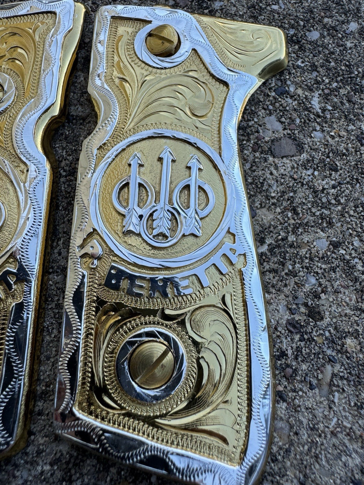 Beretta 92FS Cachas Gold Plated Pistol Custom Grips & Gold Screws