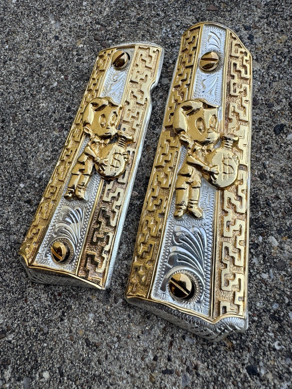 1911 45 38 Super Full Size Richie Rich Gold Gun Pistol Grip Cachas & 24K Screws