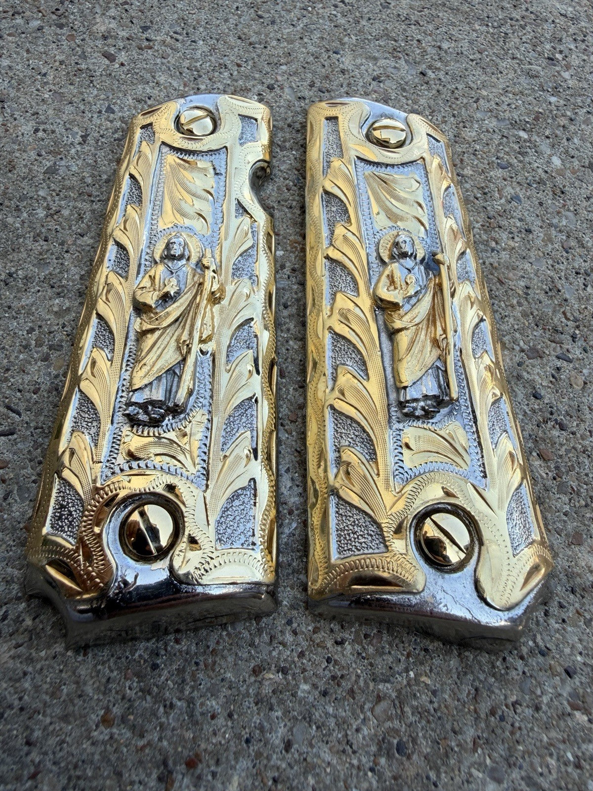 1911 45 38 Super Full Size San Judas Gold Gun Pistol Grip Cachas & 24K Screws