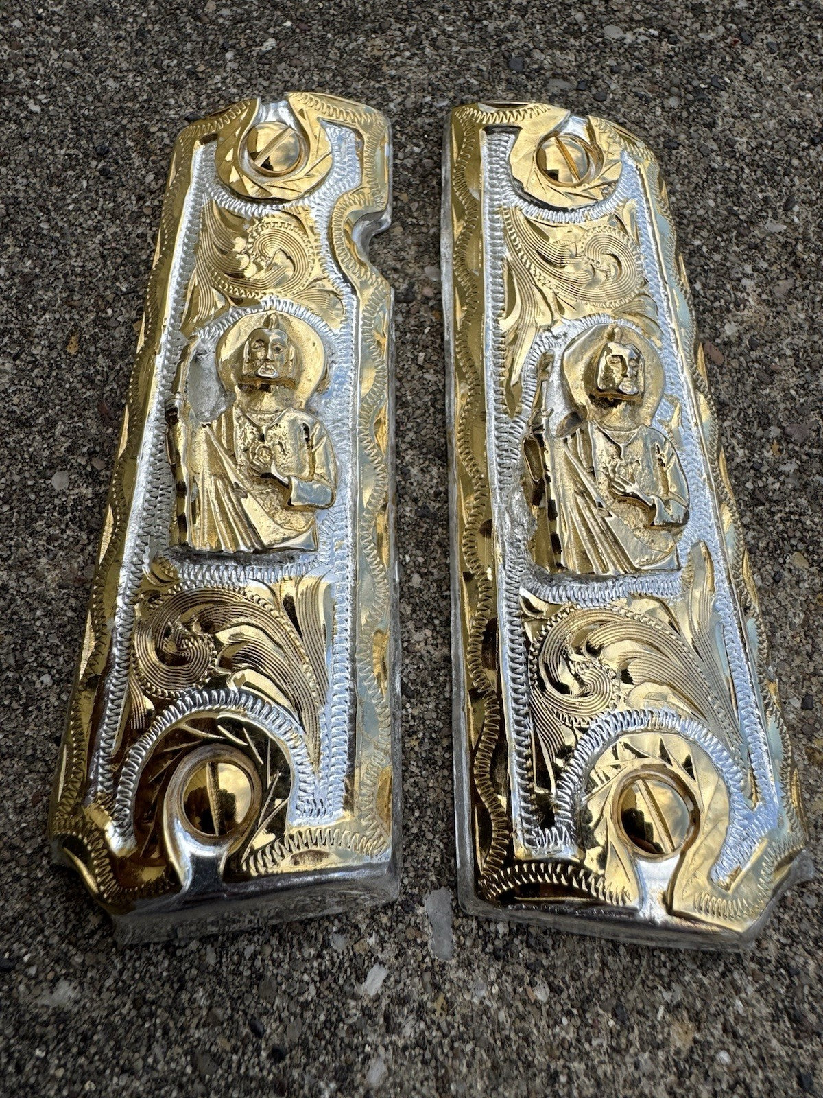 1911 45 38 Super Full Size San Judas Gold Gun Pistol Grip Cachas & 24K Screws