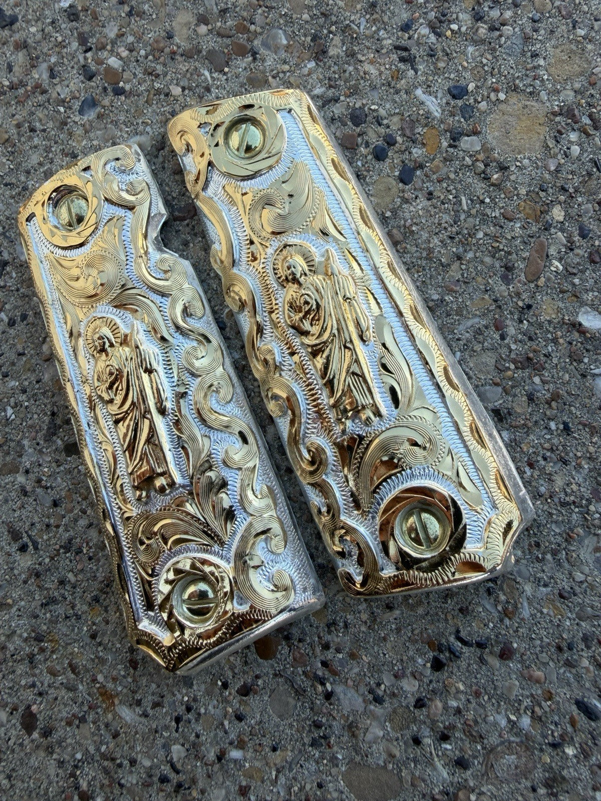1911 45 38 Super Full Size San Judas Gold Gun Pistol Grip Cachas & 24K Screws