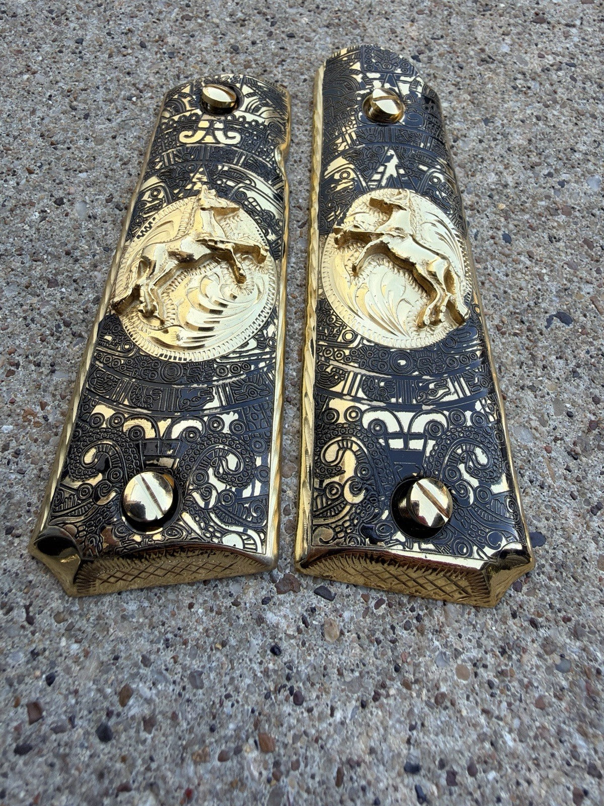 1911 45 38 Super Full Size Horse Aztec Gold Gun Pistol Grip Cachas & 24K Screws