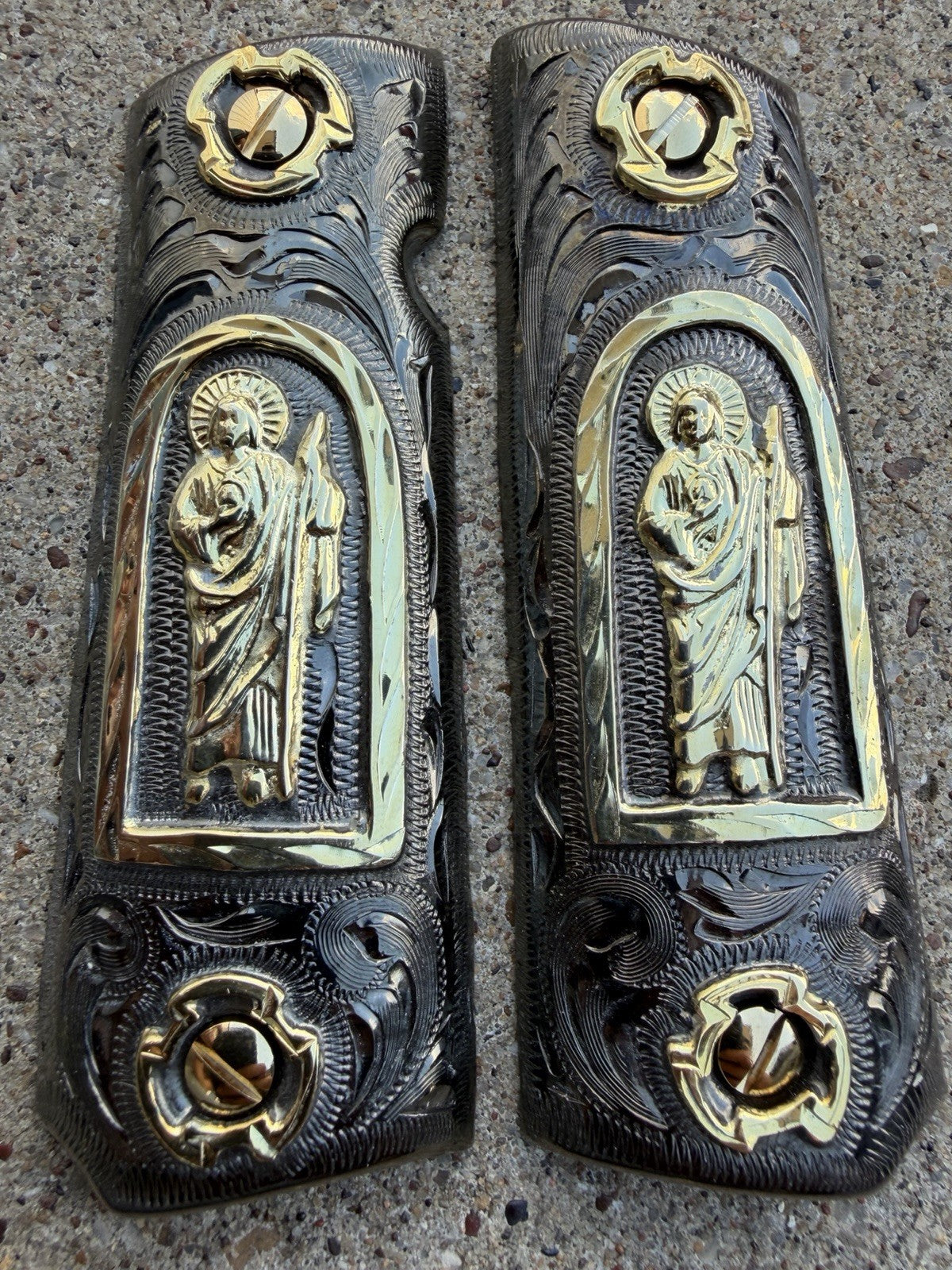 1911 45 38 Super Full Size San Judas Gold Gun Pistol Grip Cachas & 24K Screws