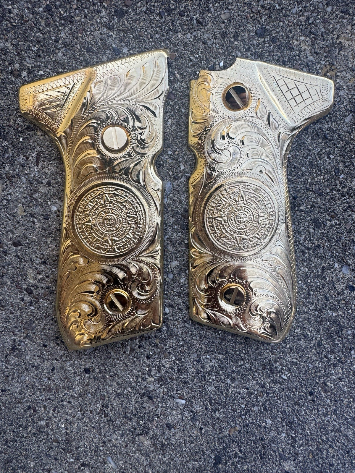 Beretta 92FS Cachas Scorpion Gold Plated Pistol Custom Grips & Gold Screws
