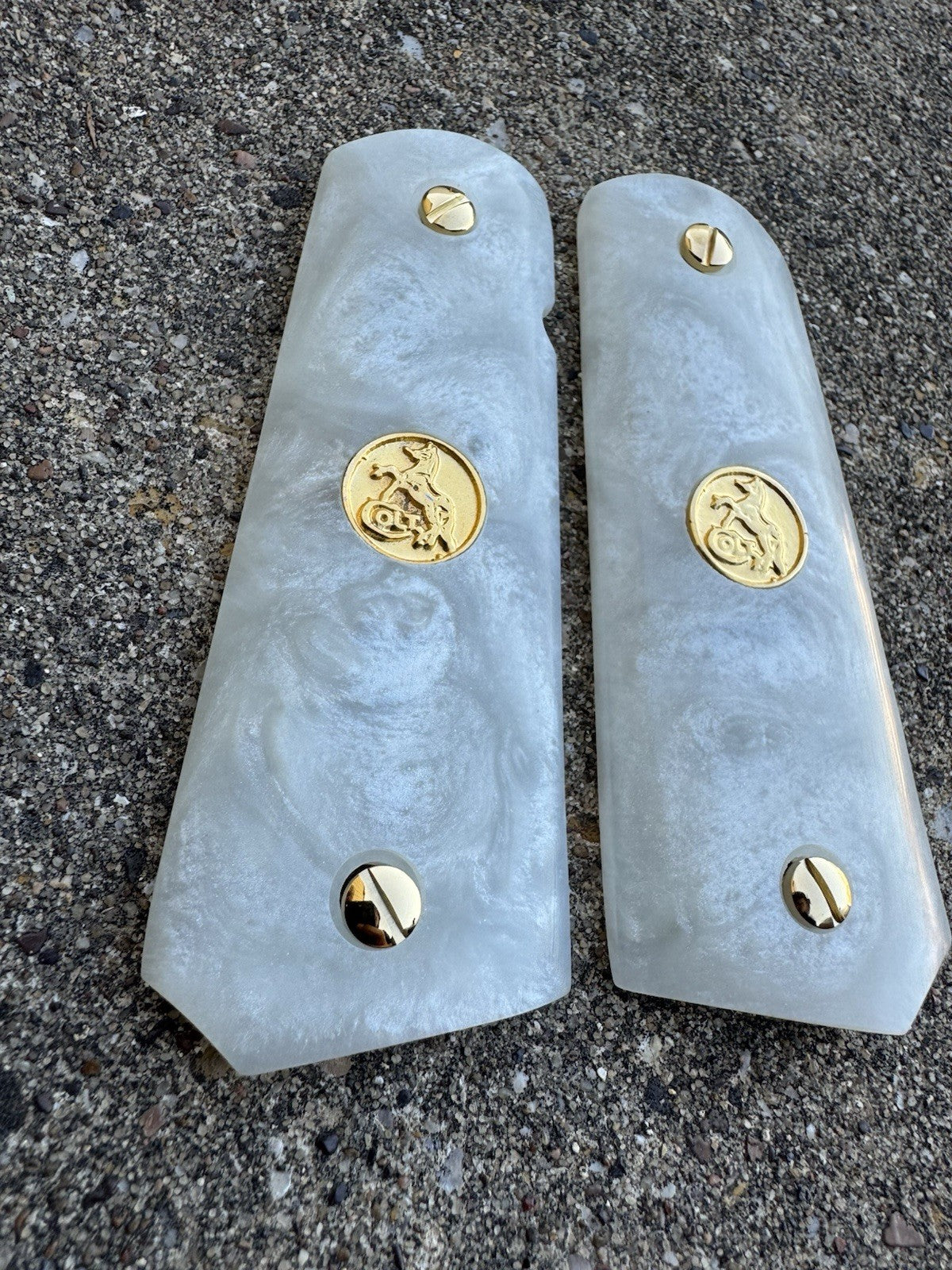 1911 45 38 Super Full Size Resin Gold Colt Coin Gun Pistol Grip Cachas