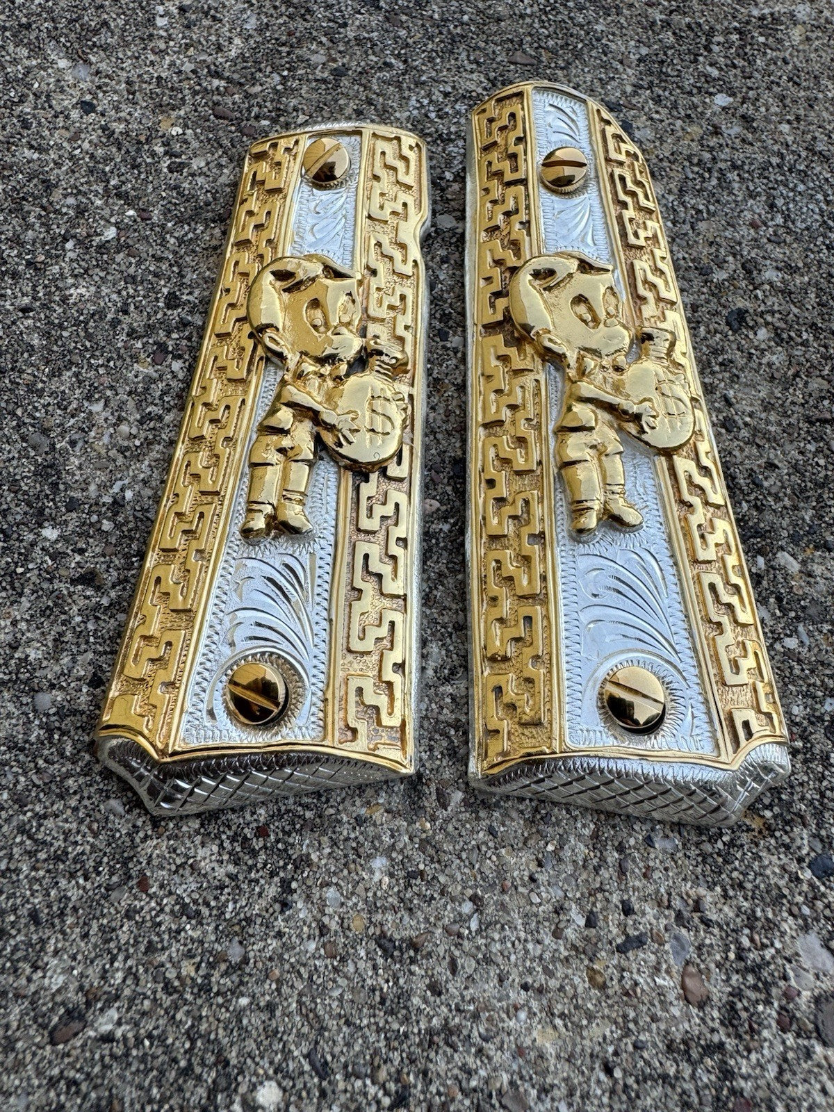 1911 45 38 Super Full Size Richie Rich Gold Gun Pistol Grip Cachas & 24K Screws