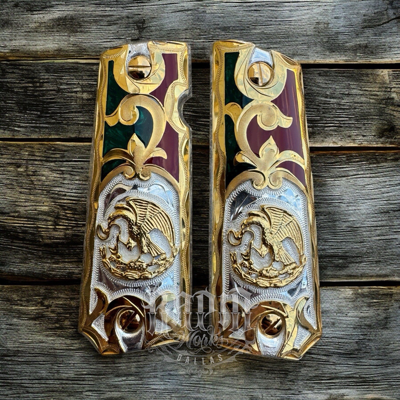 1911 45 38 Super Full Size Mexican Eagle Gold Gun Pistol Grip Cachas & 24K Screw