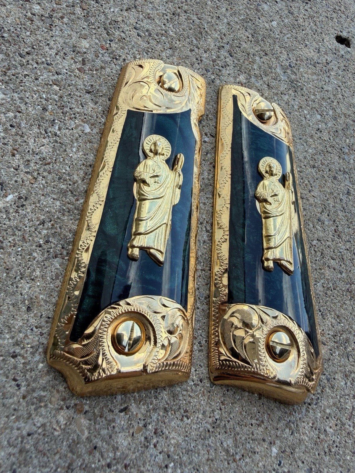 1911 45 38 Super Full Size San Judas Gold Gun Pistol Grip Cachas & 24K Screws