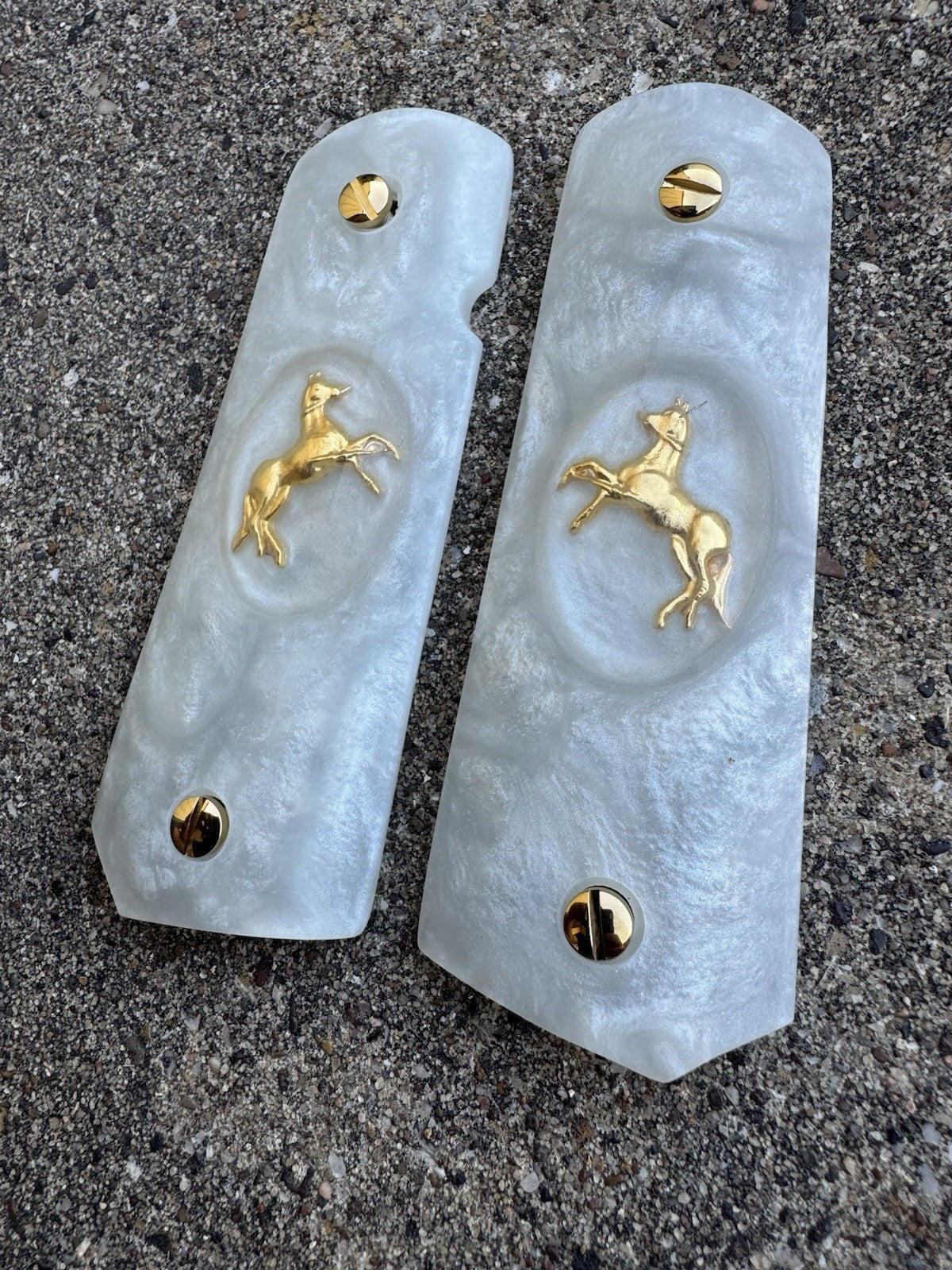 1911 45 38 Super Full Size Resin Gold Colt Horse Gun Pistol Grip Cachas