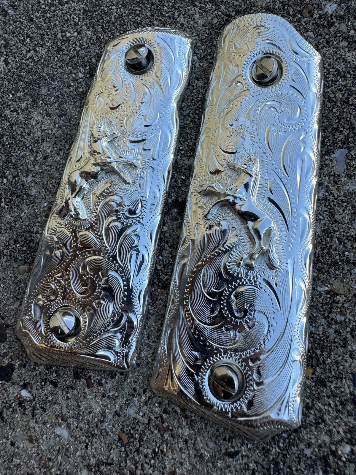 1911 45 38 Super Full Size Horse Gun Pistol Grip Cachas & Polished Screws