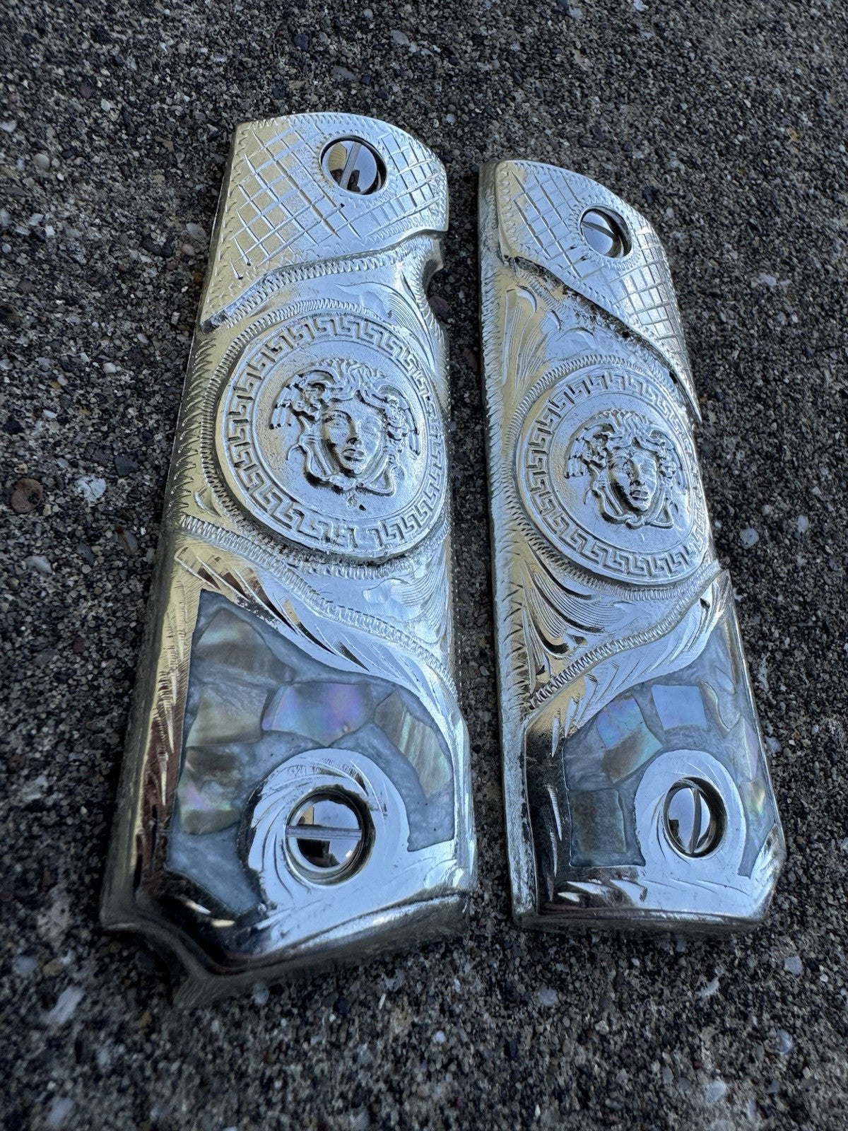 1911 45 38 Super Full Size Versace Gun Pistol Grip Cachas & Polished Screws