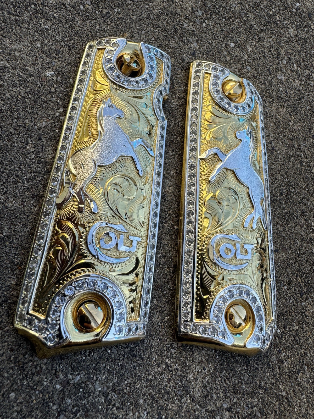 1911 ZIRCONIAS 45 38 SUPER COLT HORSE GOLD GUN PISTOL GRIP CACHAS & 24KSCREW