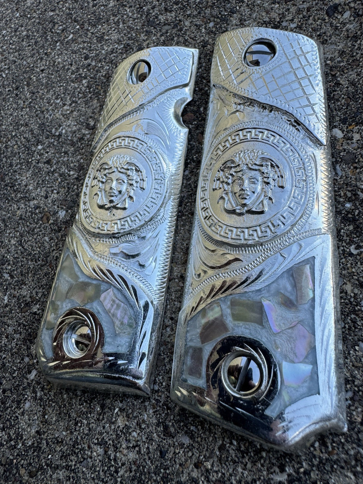 1911 45 38 Super Full Size Versace Gun Pistol Grip Cachas & Polished Screws