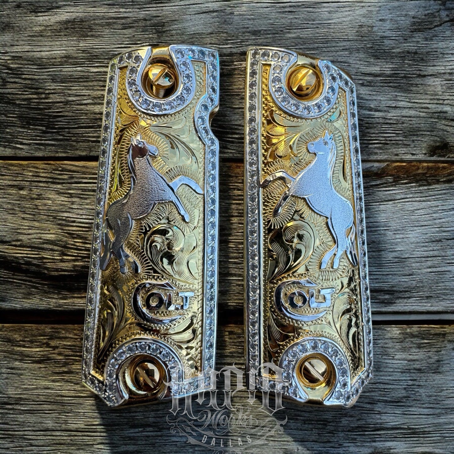 1911 ZIRCONIAS 45 38 SUPER COLT HORSE GOLD GUN PISTOL GRIP CACHAS & 24KSCREW