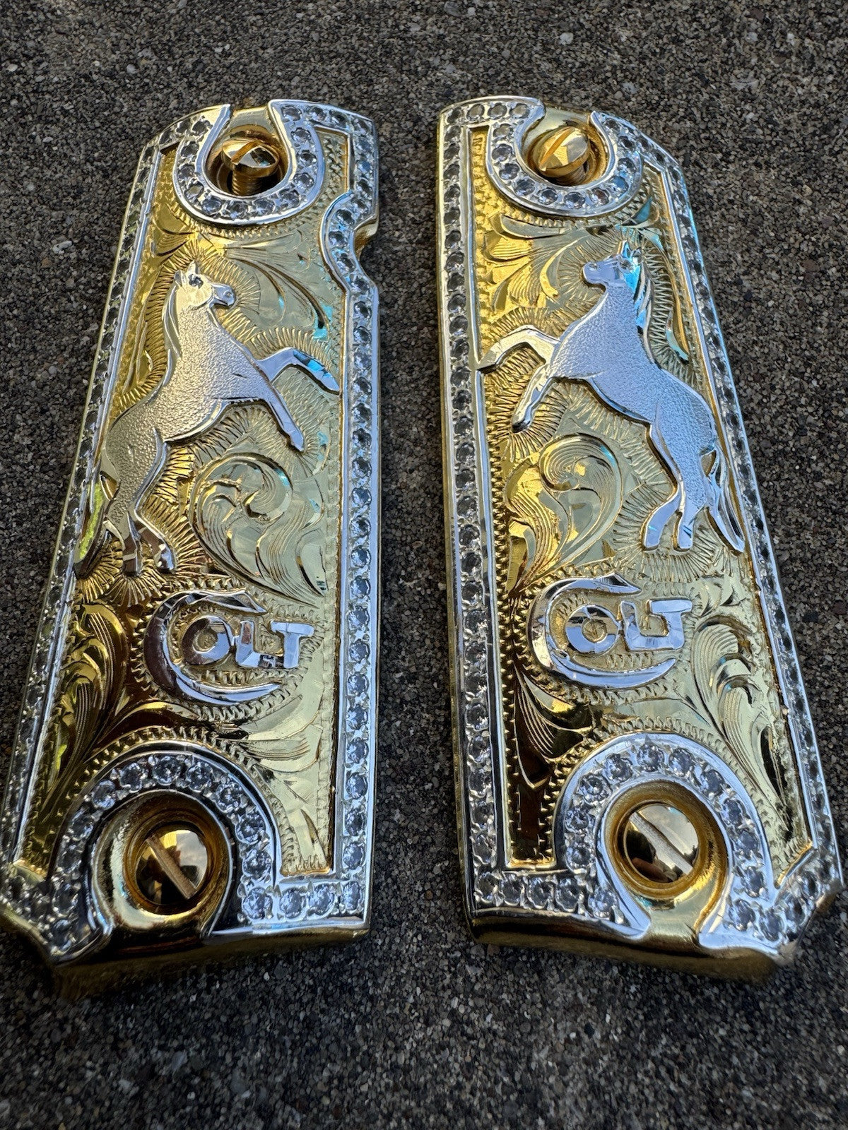 1911 ZIRCONIAS 45 38 SUPER COLT HORSE GOLD GUN PISTOL GRIP CACHAS & 24KSCREW