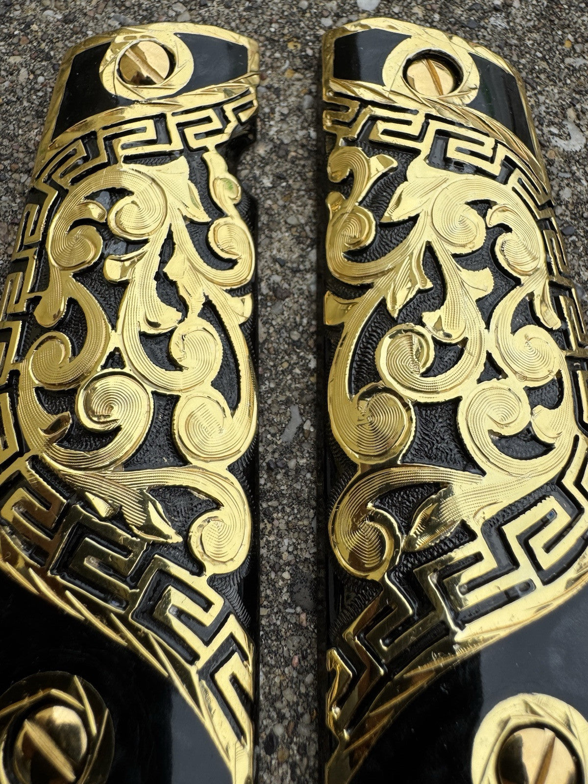 1911 45 38 Super Full Size Gold Gun Pistol Grip Cachas Chapeado & 24K Screws