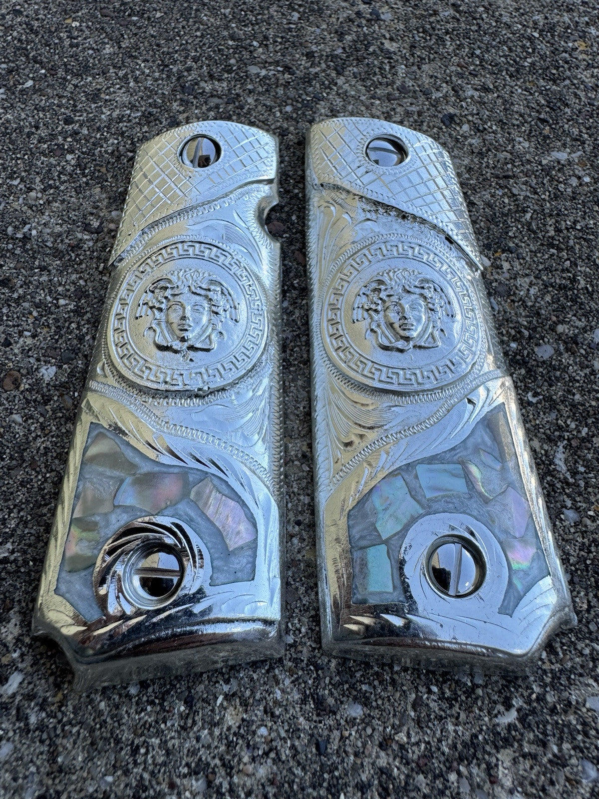 1911 45 38 Super Full Size Versace Gun Pistol Grip Cachas & Polished Screws